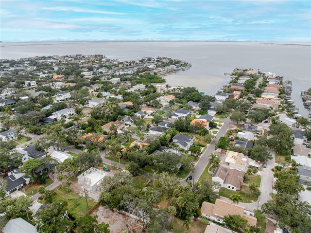 2118 S VENUS STREET, Tampa, FL 33629