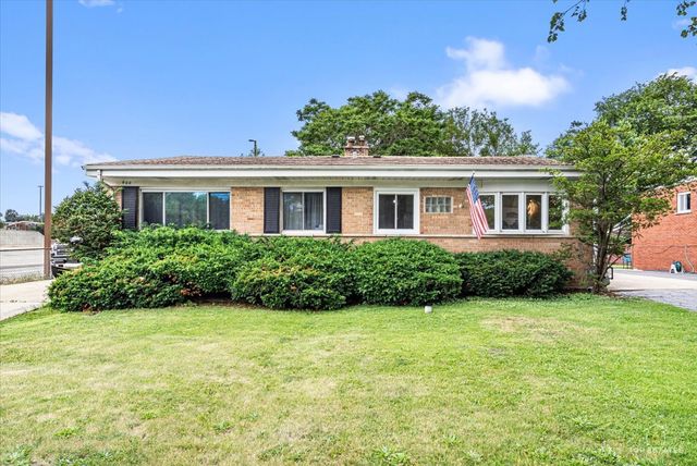 402 N Douglas Avenue 402, Villa Park, IL 60181