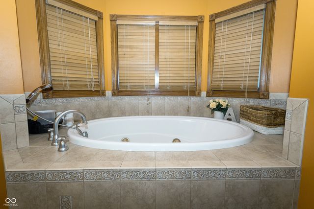 10165 Sanctuary Drive, Brownsburg, IN 46112