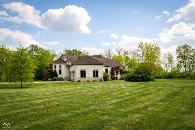 10165 Sanctuary Drive, Brownsburg, IN 46112