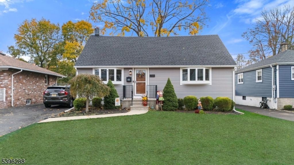 735 1St St, Dunellen Boro, NJ 08812