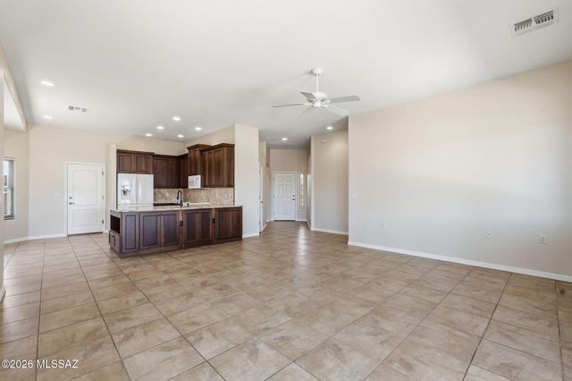 2247 S Vía Alonso, Green Valley, AZ 85614