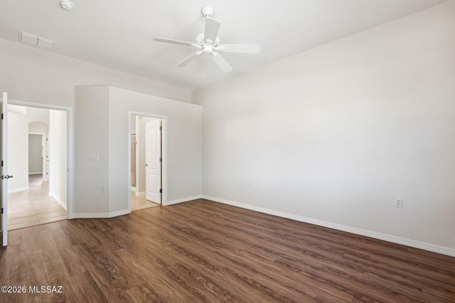 2247 S Vía Alonso, Green Valley, AZ 85614