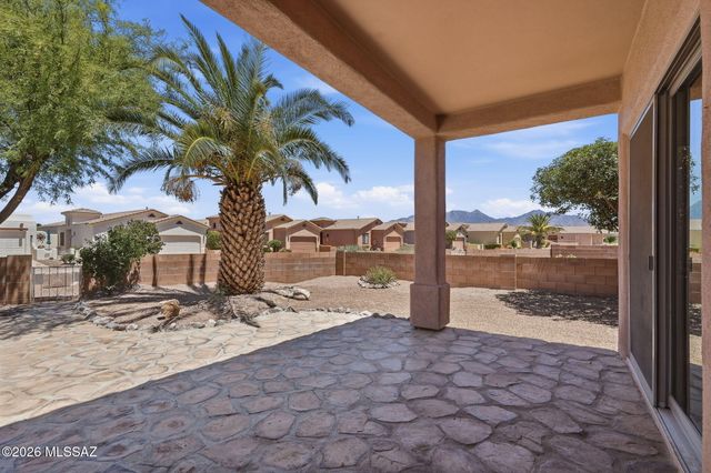 2247 S Vía Alonso, Green Valley, AZ 85614