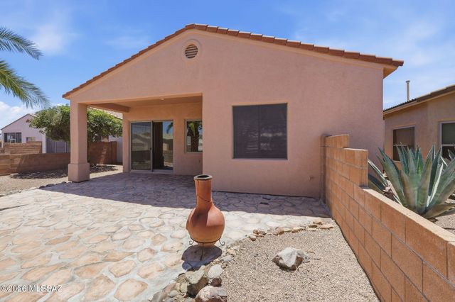 2247 S Vía Alonso, Green Valley, AZ 85614