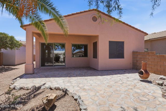 2247 S Vía Alonso, Green Valley, AZ 85614