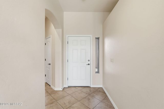 2247 S Vía Alonso, Green Valley, AZ 85614