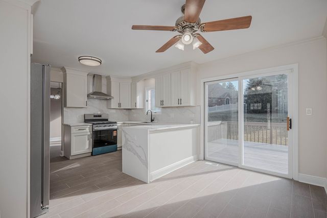 441 Wheeler Drive, Lemont, IL 60439