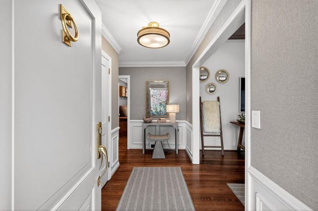 964 Buckingham NW Circle, Atlanta, GA 30327