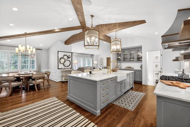 964 Buckingham NW Circle, Atlanta, GA 30327