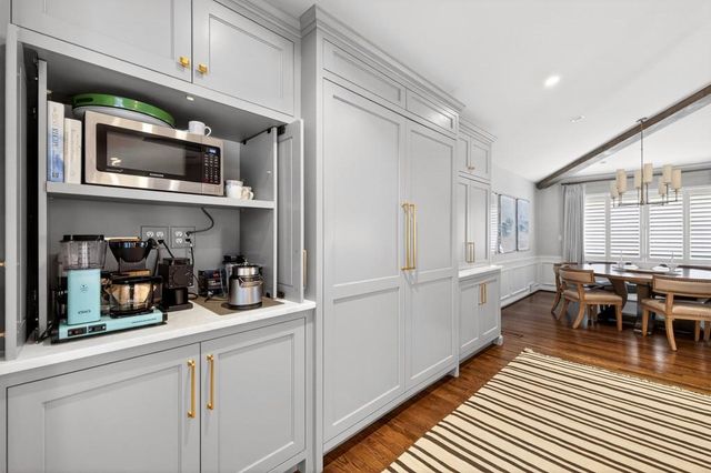 964 Buckingham NW Circle, Atlanta, GA 30327