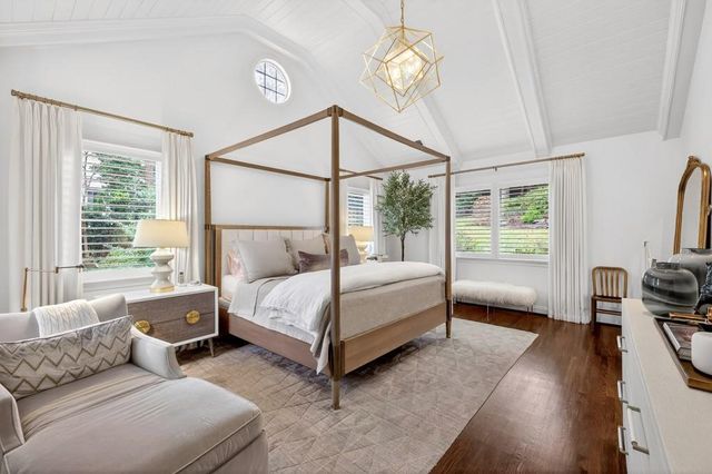 964 Buckingham NW Circle, Atlanta, GA 30327