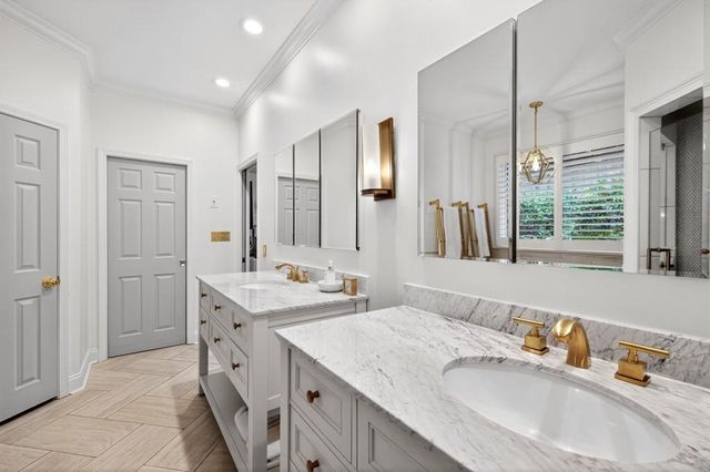 964 Buckingham NW Circle, Atlanta, GA 30327