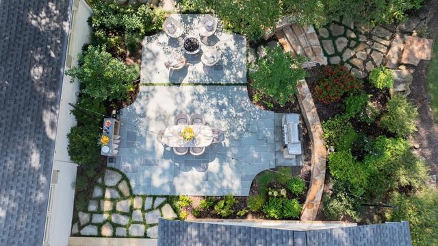 964 Buckingham NW Circle, Atlanta, GA 30327