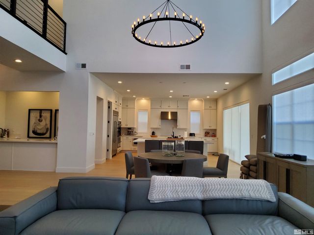 5449 Side Saddle Trail, Reno, NV 89511