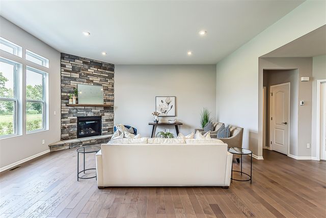 2559 Timber Glen Drive, Ann Arbor, MI 48108