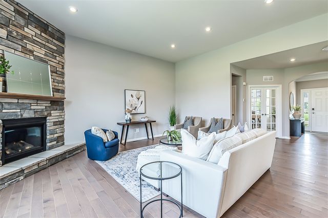 2559 Timber Glen Drive, Ann Arbor, MI 48108