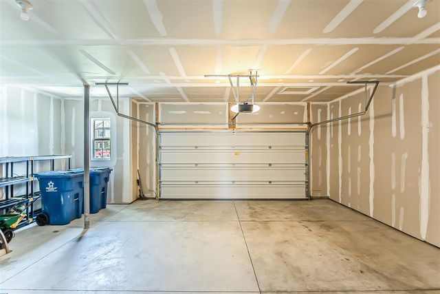 2559 Timber Glen Drive, Ann Arbor, MI 48108