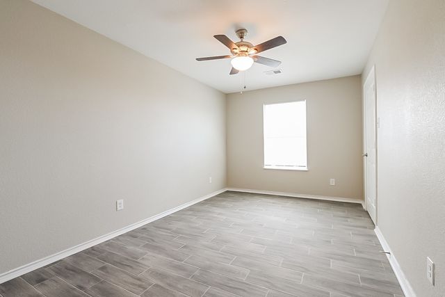 629 Green Mound Drive 100, Glenn Heights, TX 75154