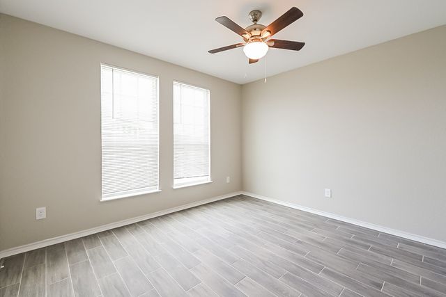 629 Green Mound Drive 100, Glenn Heights, TX 75154