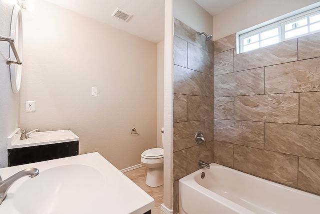 629 Green Mound Drive 100, Glenn Heights, TX 75154