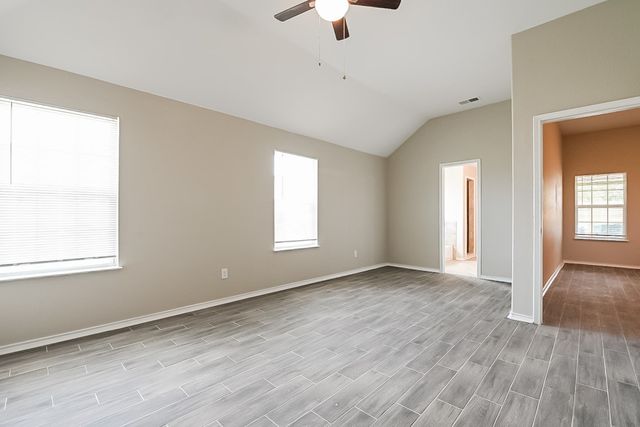 629 Green Mound Drive 100, Glenn Heights, TX 75154