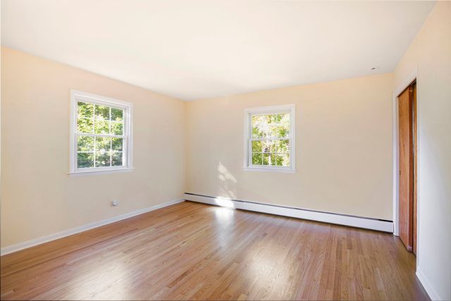 2829 Briarwood Drive, Arlington Heights, IL 60005