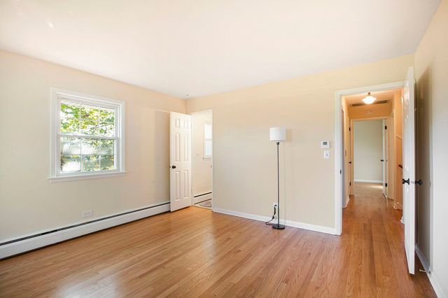 2829 Briarwood Drive, Arlington Heights, IL 60005