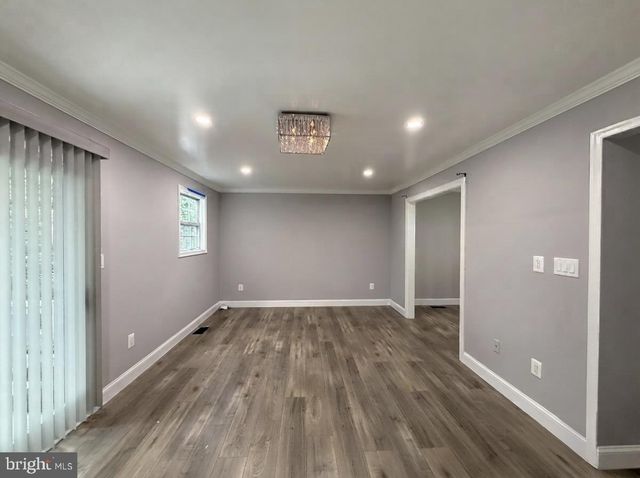 258 GREEN FERN WAY, Halethorpe, MD 21227
