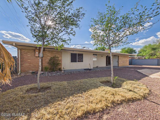 3318 W Orange Grove Road, Tucson, AZ 85741