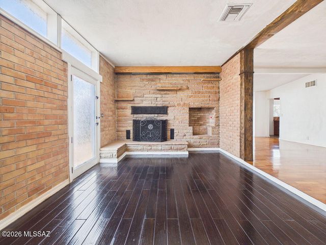 3318 W Orange Grove Road, Tucson, AZ 85741