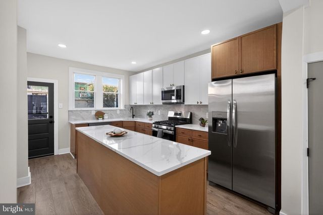 2221 S CARLISLE ST, Philadelphia, PA 19145