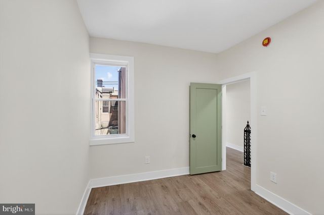 2221 S CARLISLE ST, Philadelphia, PA 19145