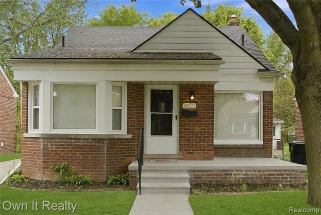 10021 Grayfield, Redford, MI 48239