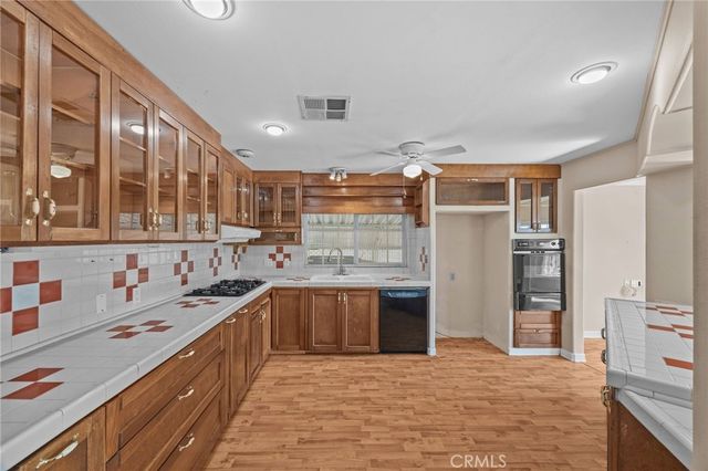 26011 kentia palm dr, Homeland, CA 92548