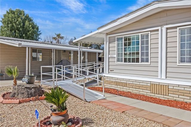 26011 kentia palm dr, Homeland, CA 92548