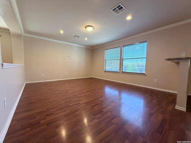 135 Bright Trl, San Antonio, TX 78253
