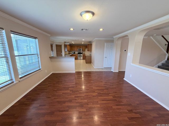 135 Bright Trl, San Antonio, TX 78253