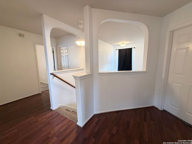 135 Bright Trl, San Antonio, TX 78253