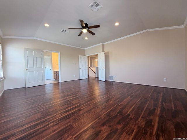 135 Bright Trl, San Antonio, TX 78253