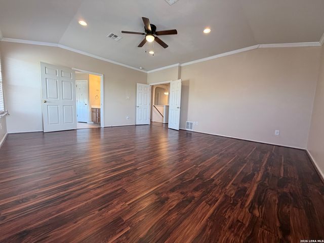 135 Bright Trl, San Antonio, TX 78253