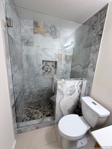 135 Bright Trl, San Antonio, TX 78253