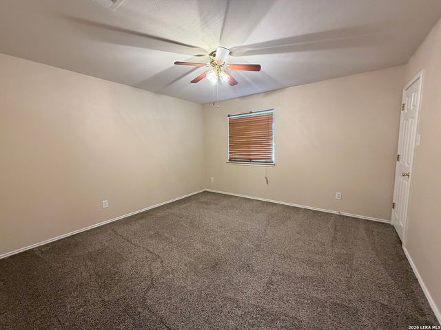 135 Bright Trl, San Antonio, TX 78253