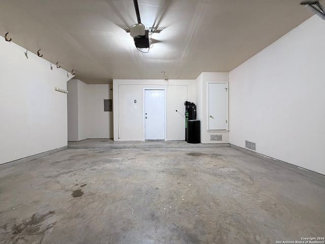 135 Bright Trl, San Antonio, TX 78253