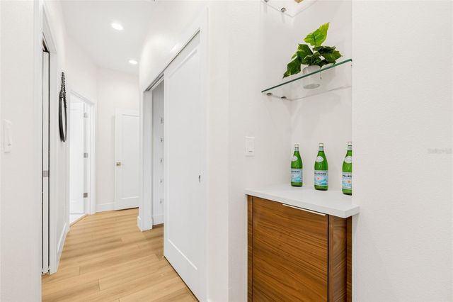 8615 5TH STREET N, St Petersburg, FL 33702