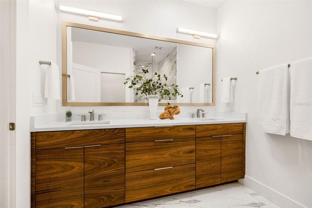 8615 5TH STREET N, St Petersburg, FL 33702