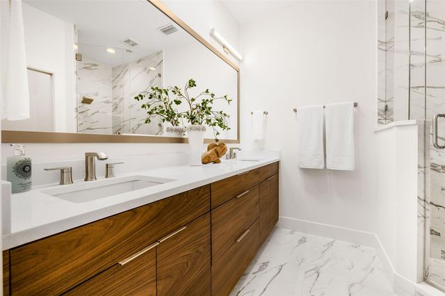 8615 5TH STREET N, St Petersburg, FL 33702