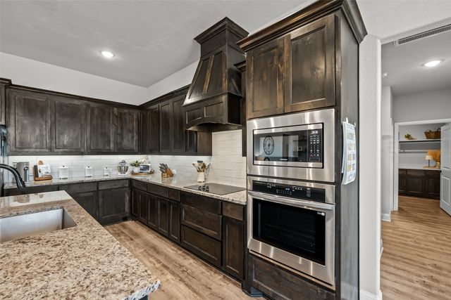 953 County Road 4764, Boyd, TX 76023