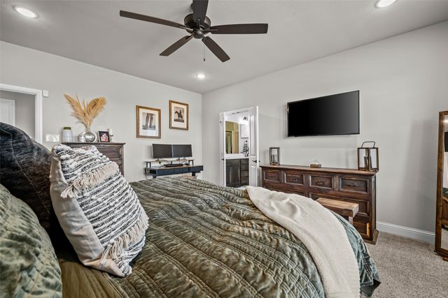 953 County Road 4764, Boyd, TX 76023