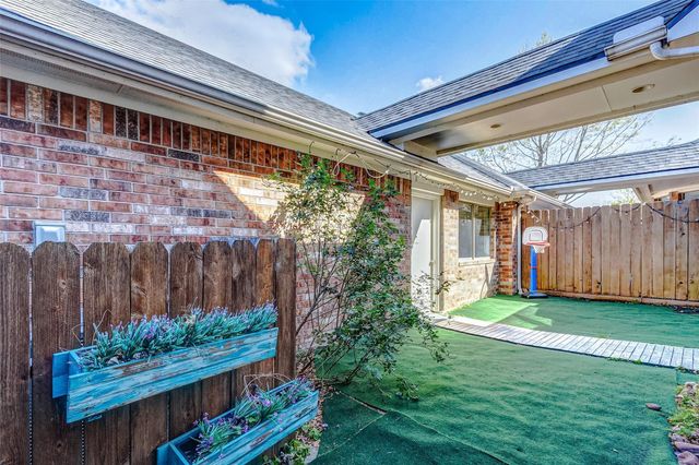 2614 Arbor Hill Lane, Pearland, TX 77584